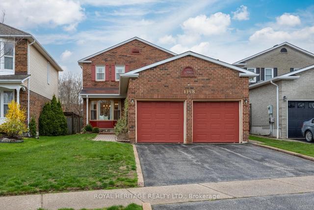 1198 Maple Gate Rd, House detached with 3 bedrooms, 3 bathrooms and 6 parking in Pickering ON | Image 1