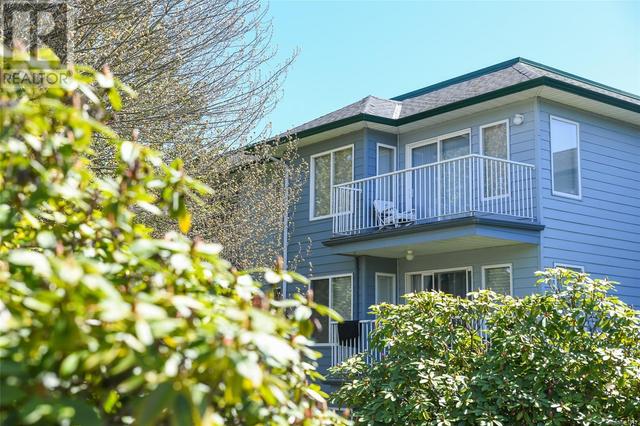 301b - 698 Aspen Rd, Condo with 2 bedrooms, 1 bathrooms and 41 parking in Comox BC | Image 2