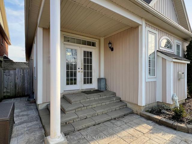 410 Carnwith Dr E, House detached with 3 bedrooms, 3 bathrooms and 6 parking in Whitby ON | Image 28