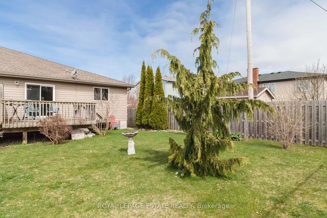 209 Bricker St S, House semidetached with 3 bedrooms, 1 bathrooms and 3 parking in Saugeen Shores ON | Image 32
