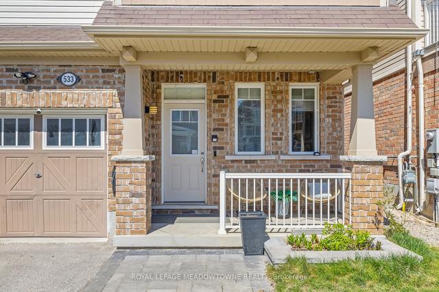 533 Bartleman Terr, House detached with 4 bedrooms, 4 bathrooms and 3 parking in Milton ON | Image 23