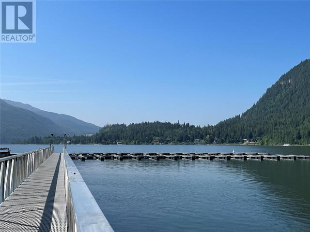 242 - 213 White Pine Crescent, Condo with 2 bedrooms, 1 bathrooms and 2 parking in Sicamous BC | Image 27
