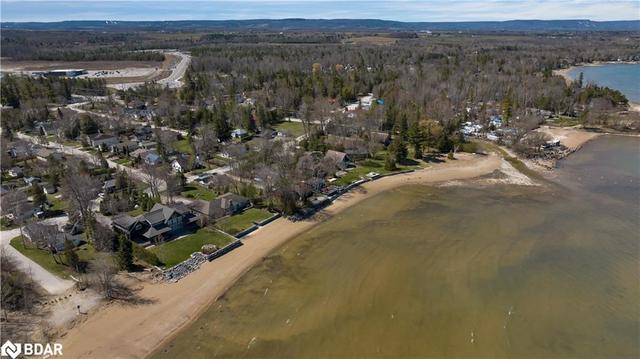 1950 Shore Lane, House detached with 2 bedrooms, 1 bathrooms and 10 parking in Wasaga Beach ON | Image 17