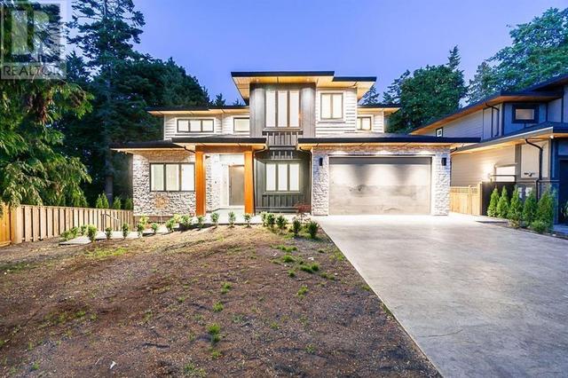 882 English Bluff Road, House detached with 8 bedrooms, 7 bathrooms and 4 parking in Delta BC | Image 1