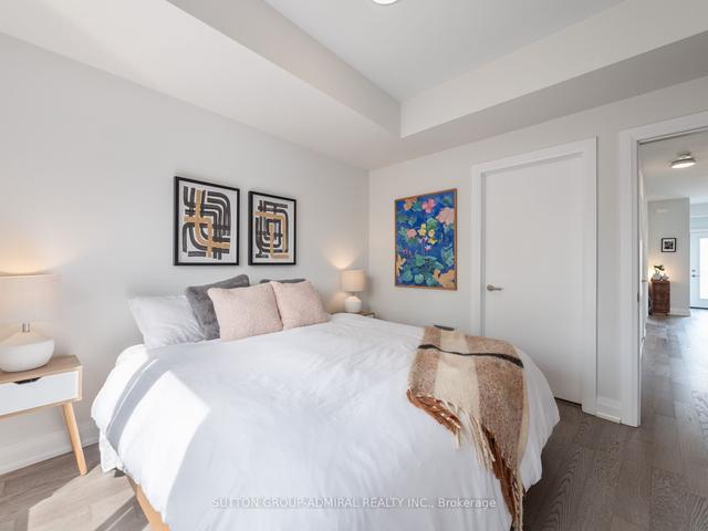 11 - 169 Jones Ave, Townhouse with 3 bedrooms, 3 bathrooms and 1 parking in Toronto ON | Image 2