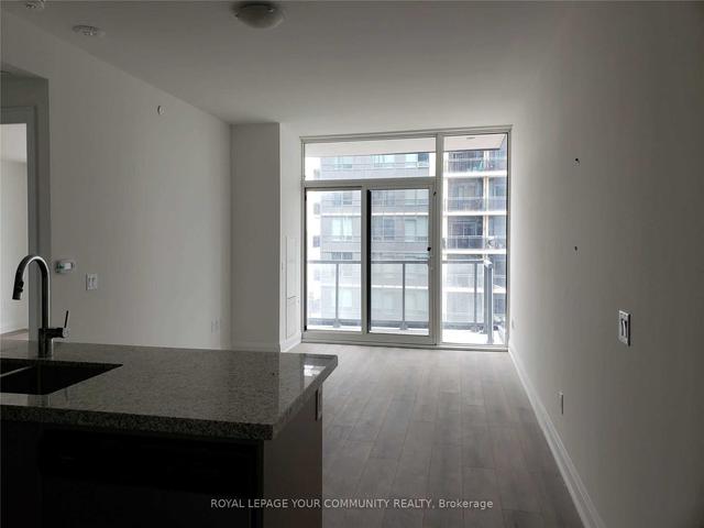 801 - 20 Gatineau Dr, Condo with 1 bedrooms, 1 bathrooms and 1 parking in Vaughan ON | Image 13
