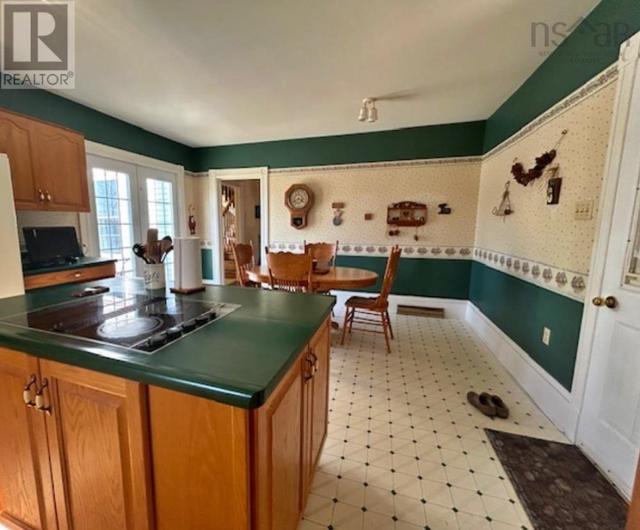 5752 Highway 332, House detached with 4 bedrooms, 1 bathrooms and null parking in Lunenburg MD NS | Image 11