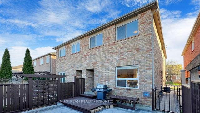 17 Bellagio Cres, House semidetached with 3 bedrooms, 4 bathrooms and 3 parking in Vaughan ON | Image 19