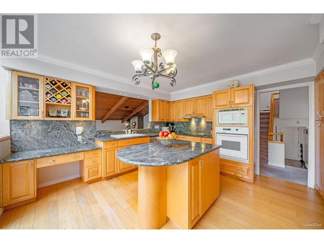 5432 Elwyn Drive, House detached with 4 bedrooms, 3 bathrooms and 4 parking in Burnaby BC | Image 7