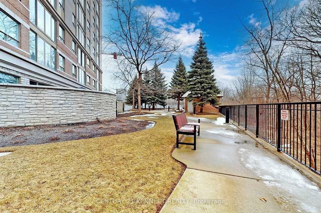 1203 - 200 Burnhamthorpe Rd E, Condo with 2 bedrooms, 2 bathrooms and 1 parking in Mississauga ON | Image 21