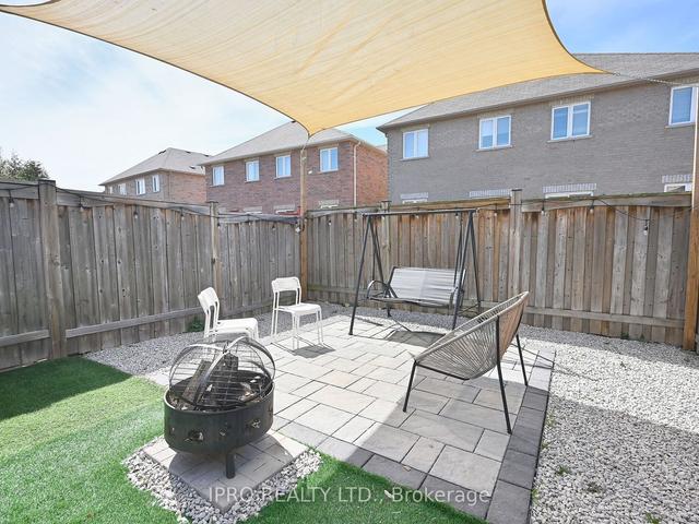 5198 Angel Stone Dr, House attached with 3 bedrooms, 4 bathrooms and 5 parking in Mississauga ON | Image 13