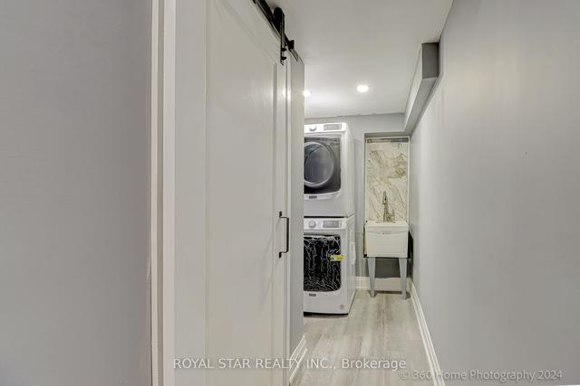 8 Zealand Rd, House detached with 3 bedrooms, 3 bathrooms and 3 parking in Toronto ON | Image 11