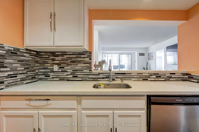 2202 - 88 Corporate Dr, Condo with 2 bedrooms, 2 bathrooms and 1 parking in Toronto ON | Image 4