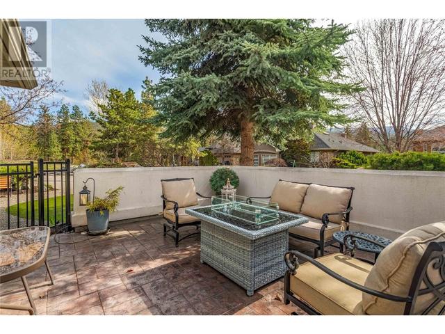 4043 Gallaghers Terrace, House detached with 2 bedrooms, 2 bathrooms and 4 parking in Kelowna BC | Image 28