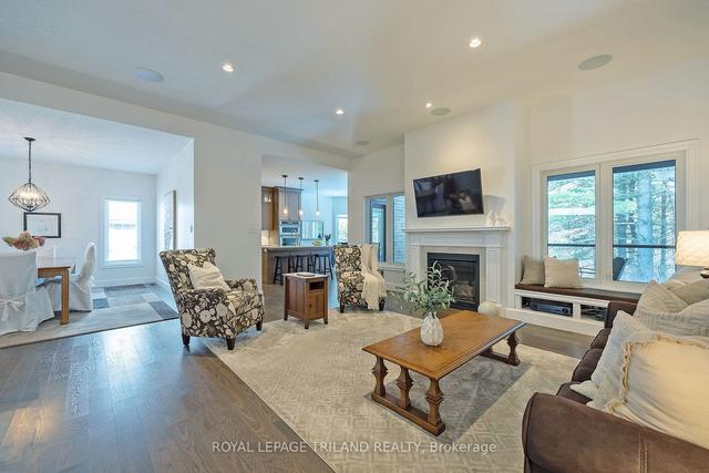 2336 Springridge Dr, House detached with 2 bedrooms, 3 bathrooms and 6 parking in London ON | Image 40