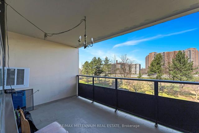 401 - 551 The West Mall, Condo with 2 bedrooms, 1 bathrooms and 1 parking in Toronto ON | Image 15