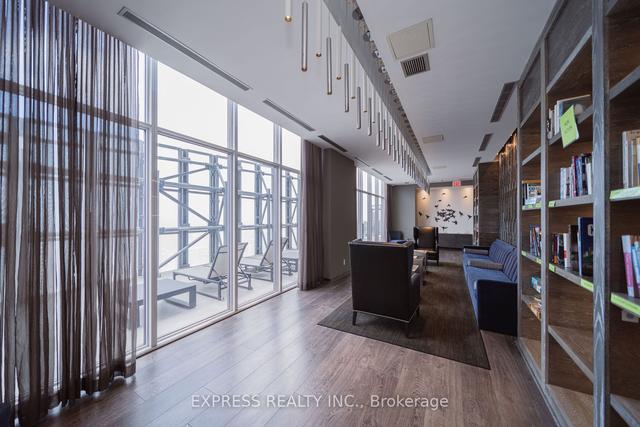 4101 - 1080 Bay St, Condo with 1 bedrooms, 1 bathrooms and 0 parking in Toronto ON | Image 11
