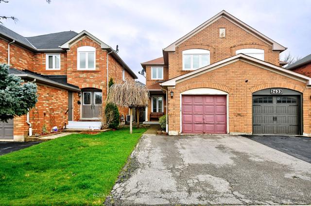 3435 Spirea Terr, House semidetached with 3 bedrooms, 3 bathrooms and 3 parking in Mississauga ON | Image 1
