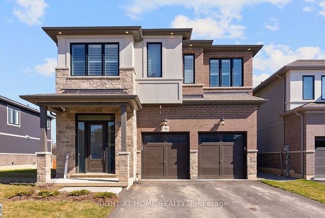 90 Spitfire Dr, House detached with 5 bedrooms, 4 bathrooms and 4 parking in Hamilton ON | Image 1
