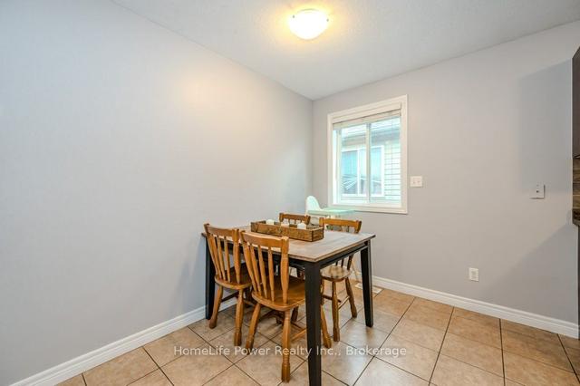 12 Schiedel Dr, House detached with 3 bedrooms, 2 bathrooms and 3 parking in Guelph ON | Image 3