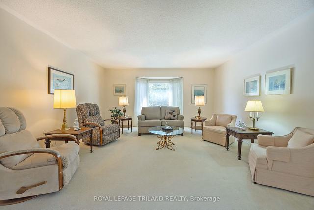 36 - 14 Doon Dr, Townhouse with 3 bedrooms, 2 bathrooms and 4 parking in London ON | Image 29