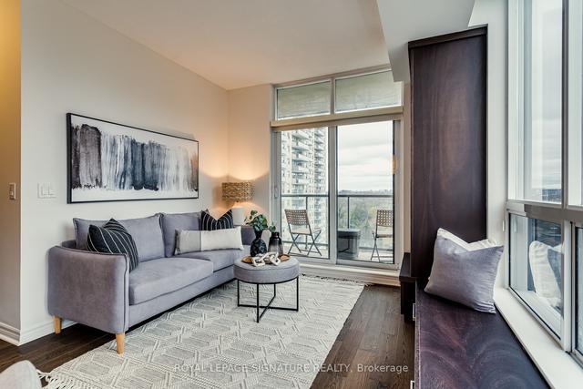 1103 - 70 High Park Ave, Condo with 2 bedrooms, 1 bathrooms and 1 parking in Toronto ON | Image 4
