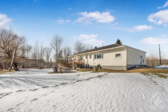 3060 Russland Road, House detached with 3 bedrooms, 1 bathrooms and 10 parking in Ottawa ON | Image 25