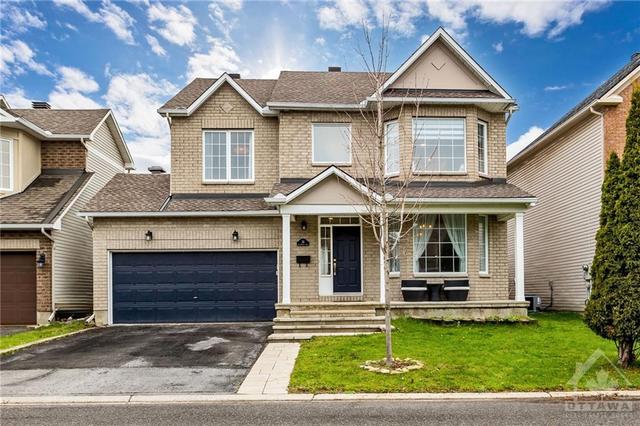 26 Greatwood Crescent, House detached with 4 bedrooms, 3 bathrooms and 4 parking in Ottawa ON | Image 1