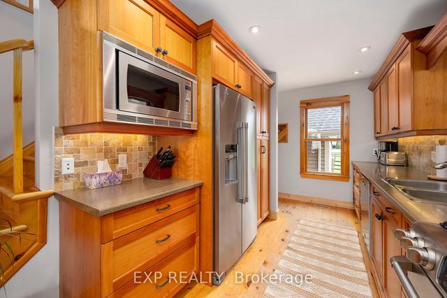 7967 Glendon Dr, House detached with 3 bedrooms, 2 bathrooms and 22 parking in Strathroy Caradoc ON | Image 33