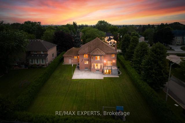 16 Noble St, House detached with 5 bedrooms, 6 bathrooms and 15 parking in Markham ON | Image 34