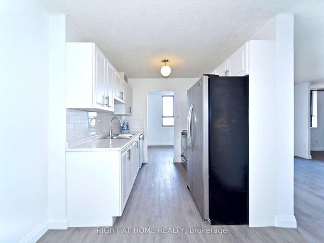706 - 121 Trudelle St, Condo with 3 bedrooms, 2 bathrooms and 2 parking in Toronto ON | Image 23