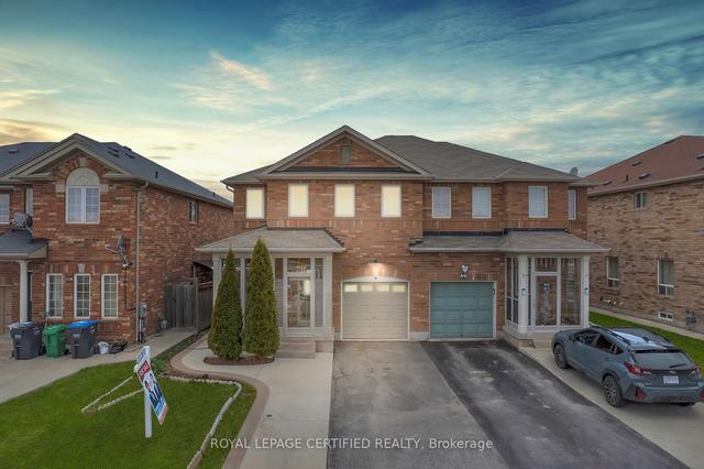 61 Personna Circ, House semidetached with 4 bedrooms, 4 bathrooms and 4 parking in Brampton ON | Image 1