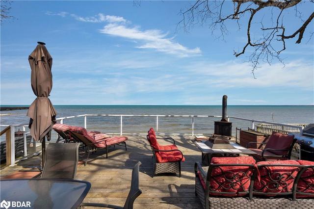 1950 Shore Lane, House detached with 2 bedrooms, 1 bathrooms and 10 parking in Wasaga Beach ON | Image 18