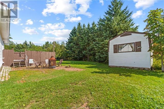 118 Pointe Du Chene Rd, House detached with 2 bedrooms, 1 bathrooms and null parking in Shediac NB | Image 2