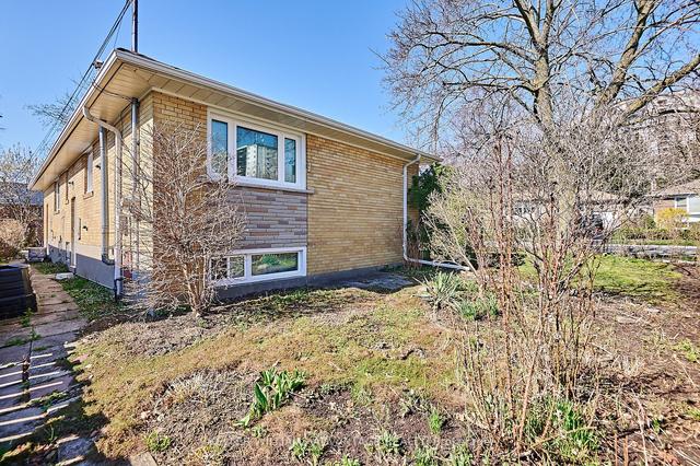 55 Rowatson Rd, House detached with 3 bedrooms, 2 bathrooms and 2 parking in Toronto ON | Image 25