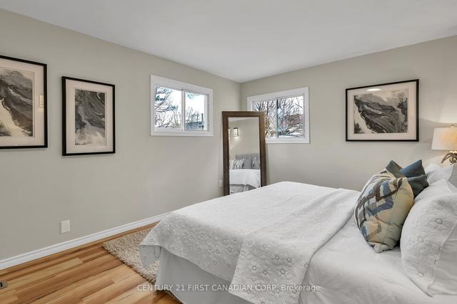 180 Gammage St, House detached with 3 bedrooms, 2 bathrooms and 3 parking in London ON | Image 3
