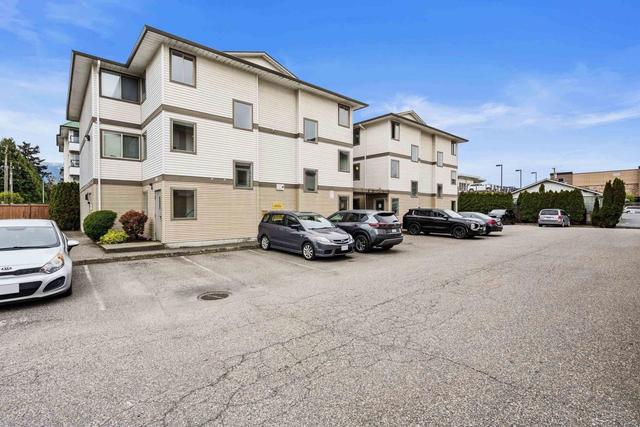 207 - 7435 Shaw Avenue, Condo with 2 bedrooms, 1 bathrooms and null parking in Chilliwack BC | Image 22