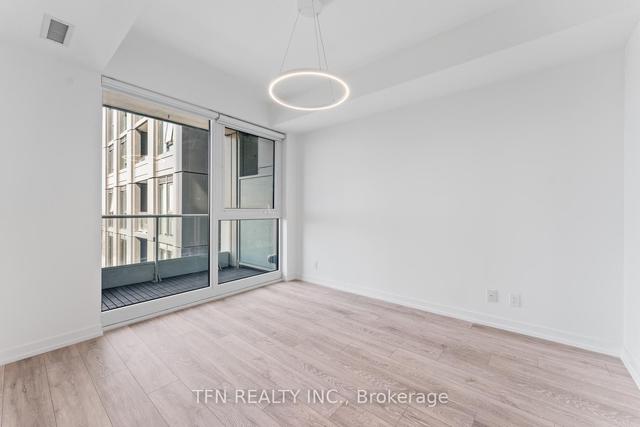 1121 - 2020 Bathurst St, Condo with 3 bedrooms, 2 bathrooms and 1 parking in Toronto ON | Image 22