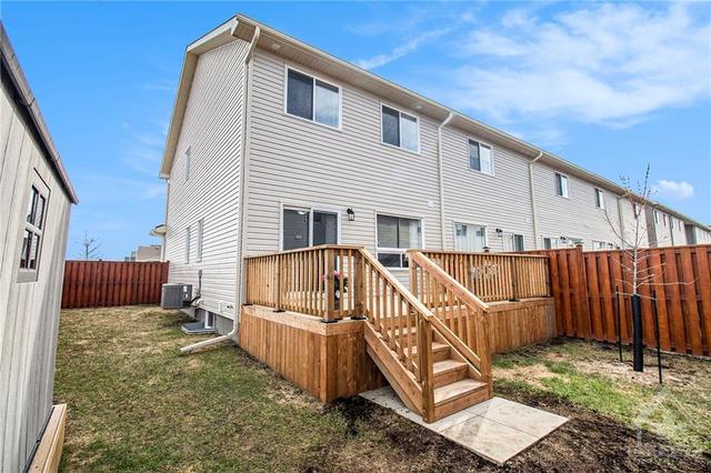98 Bellwood Drive, Townhouse with 3 bedrooms, 4 bathrooms and 5 parking in Arnprior ON | Image 26
