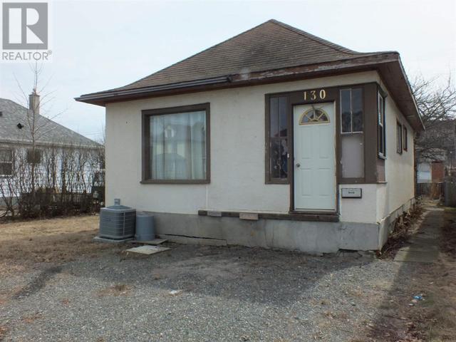 130 Amelia St E, House detached with 2 bedrooms, 1 bathrooms and null parking in Thunder Bay ON | Image 1