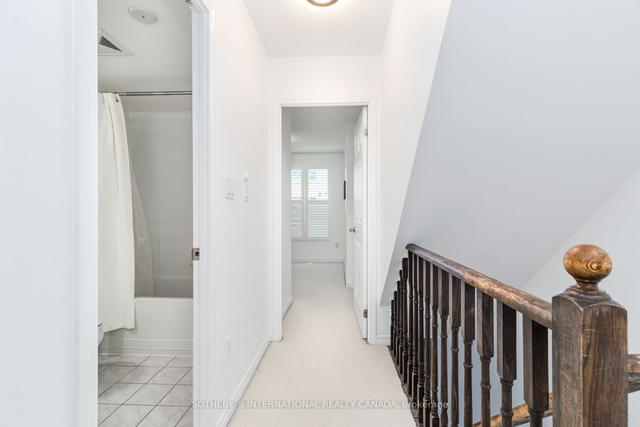 106 - 30 Elsie Lane, Townhouse with 3 bedrooms, 2 bathrooms and 1 parking in Toronto ON | Image 11
