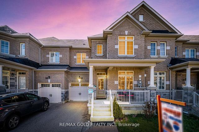 22 Trentonian St, House attached with 3 bedrooms, 4 bathrooms and 2 parking in Brampton ON | Image 1
