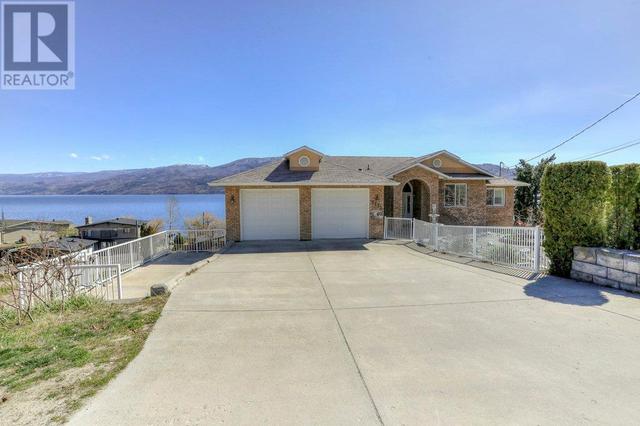 5331 Buchanan Road, House detached with 4 bedrooms, 3 bathrooms and 4 parking in Peachland BC | Image 2
