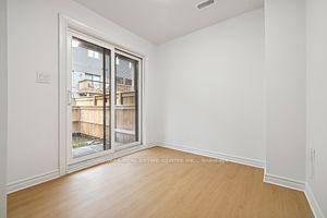 296 - 30 Times Square Ave N, House attached with 3 bedrooms, 3 bathrooms and 3 parking in Hamilton ON | Image 20