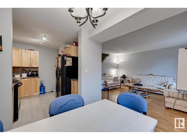 2326 139 Av Nw, House attached with 3 bedrooms, 1 bathrooms and null parking in Edmonton AB | Image 6