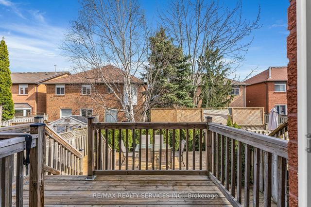 3836 Allcroft Rd, House semidetached with 3 bedrooms, 4 bathrooms and 5 parking in Mississauga ON | Image 30