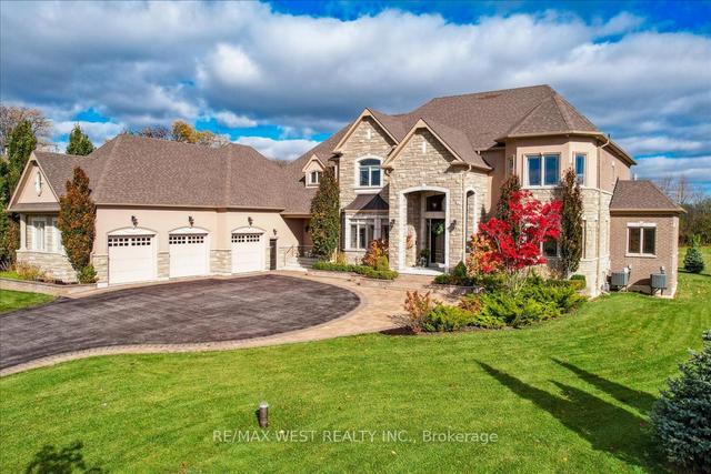 15 Monterey Crt, House detached with 5 bedrooms, 7 bathrooms and 14 parking in Whitby ON | Image 1