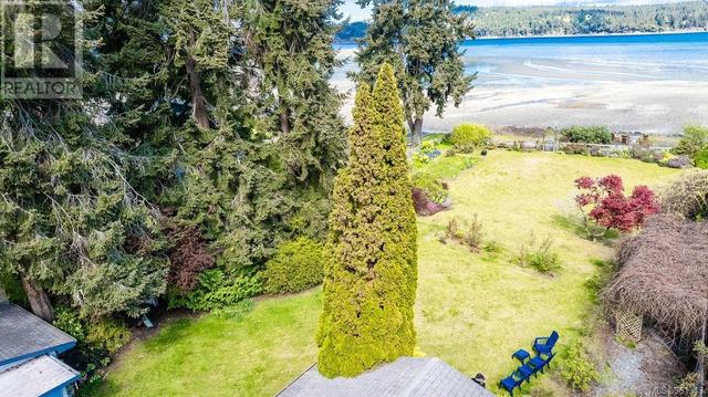 8028 Lantzville Rd, House detached with 4 bedrooms, 3 bathrooms and 4 parking in Lantzville BC | Image 79