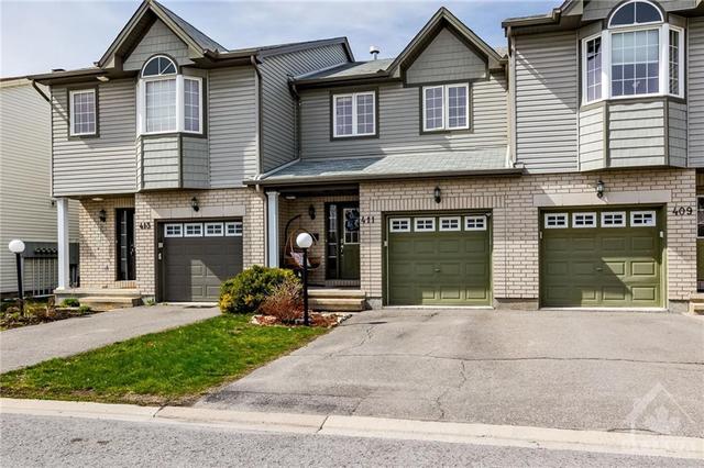 411 Fosterbrook Avenue, Townhouse with 3 bedrooms, 2 bathrooms and 2 parking in Ottawa ON | Image 1