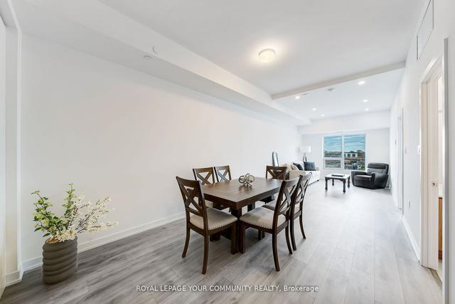 811 - 2433 Dufferin St N, Condo with 4 bedrooms, 2 bathrooms and 1 parking in Toronto ON | Image 11